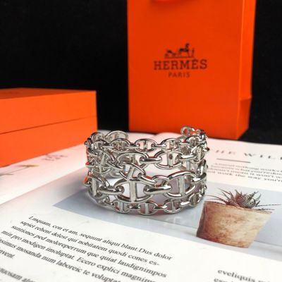 AAA Replica Hermes Skeleton Pig Nose 925 Silver Bracelet